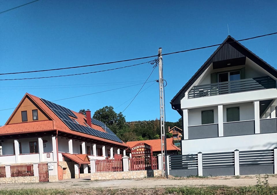 Property building, Day