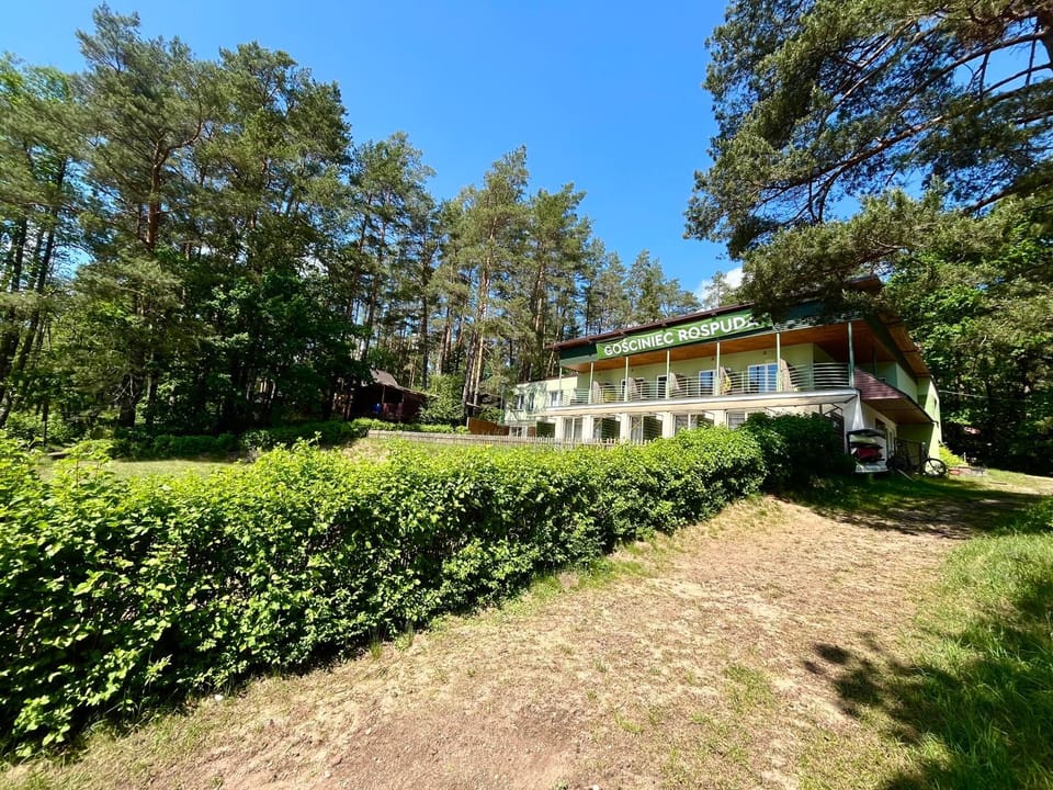 Property building, Spring, Day, Natural landscape, Garden, Garden view