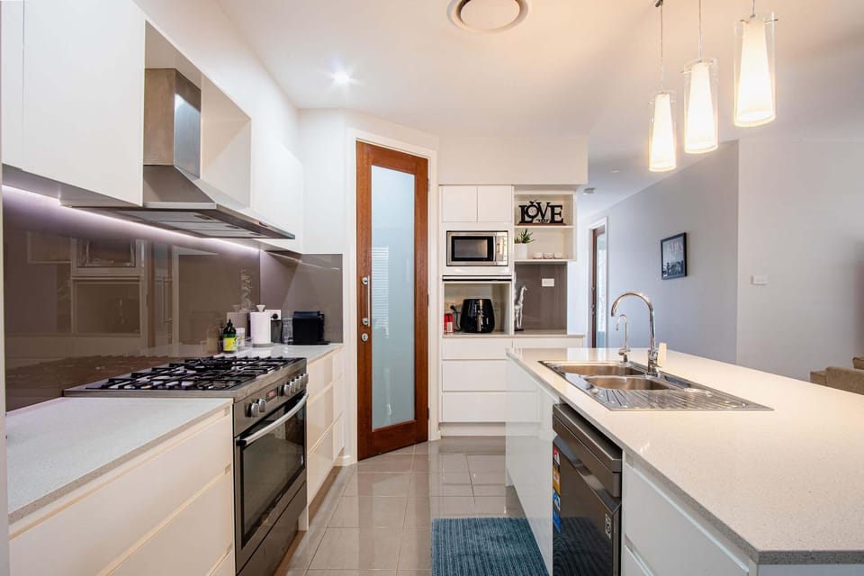 Kitchen or kitchenette, dishwasher, oven, pet friendly, stove, toaster