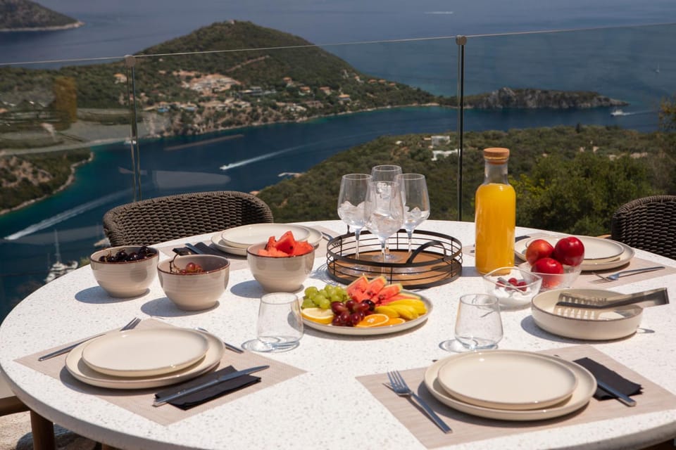 Natural landscape, Balcony/Terrace, Sea view