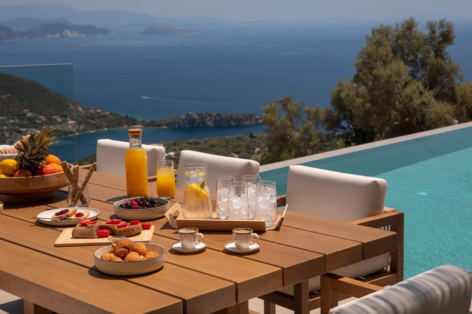 View (from property/room), Balcony/Terrace, Pool view, Sea view, Swimming pool
