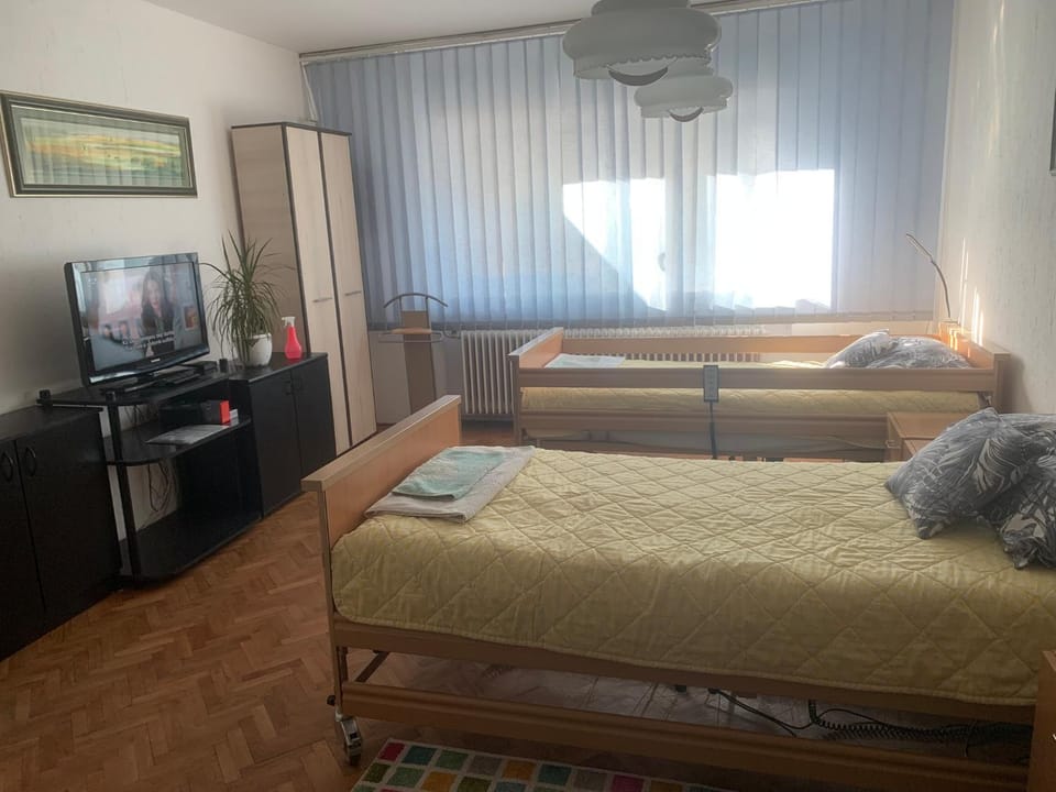 TV and multimedia, Bedroom