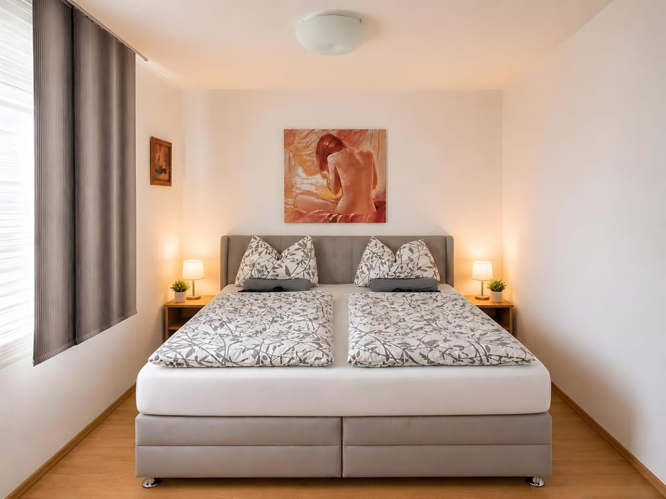 Living room, Bedroom