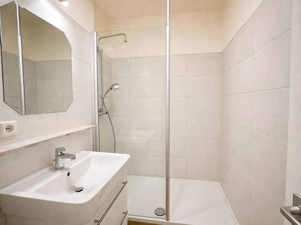 Bathroom, Living room