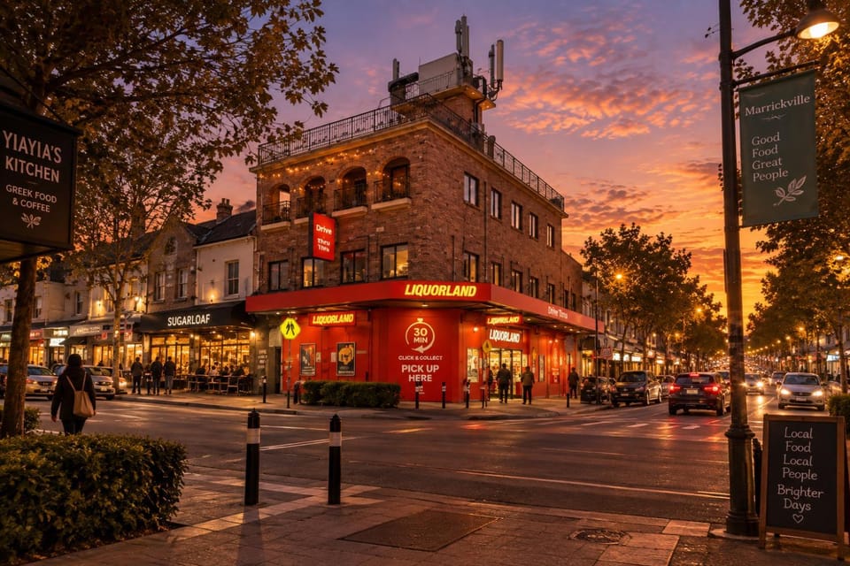 Restaurant/places to eat, Neighbourhood, Street view, Shopping Area, Sunset