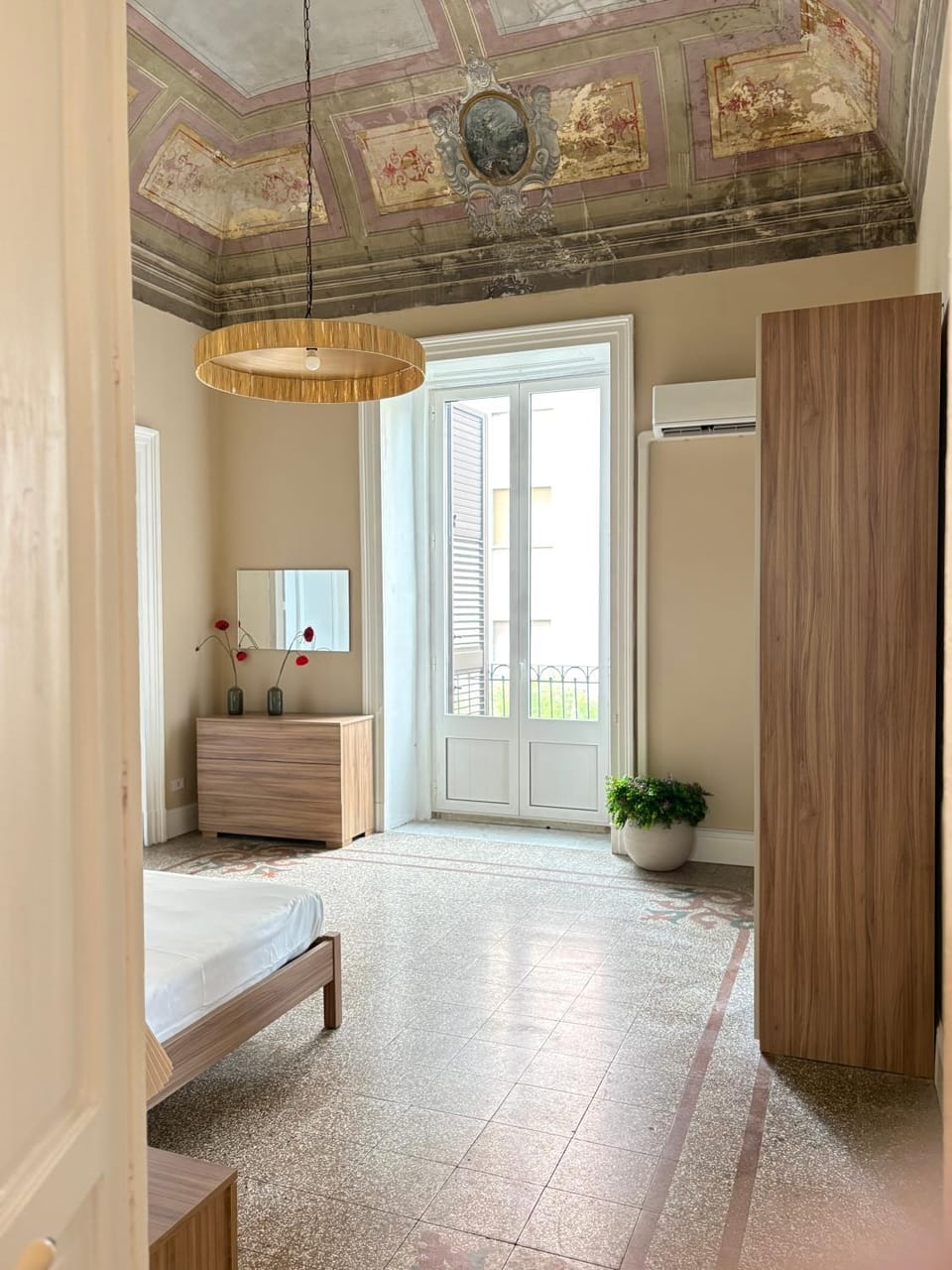 Bed, Bedroom, wardrobe, air conditioner