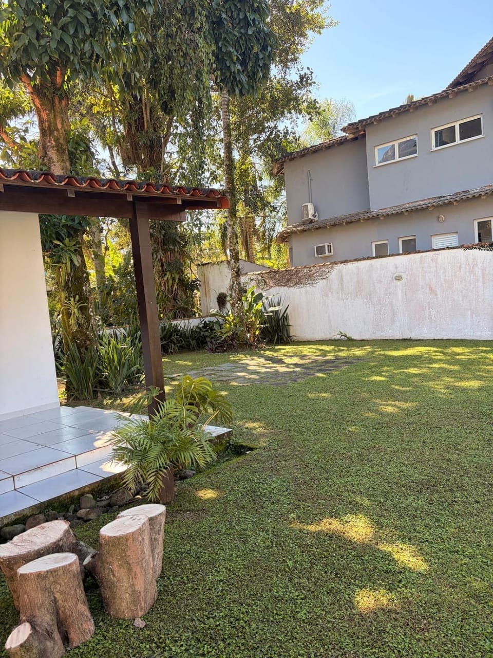 House in Porto Frade Condominium, Angra, 4 en-suite bedrooms House in Angra dos Reis