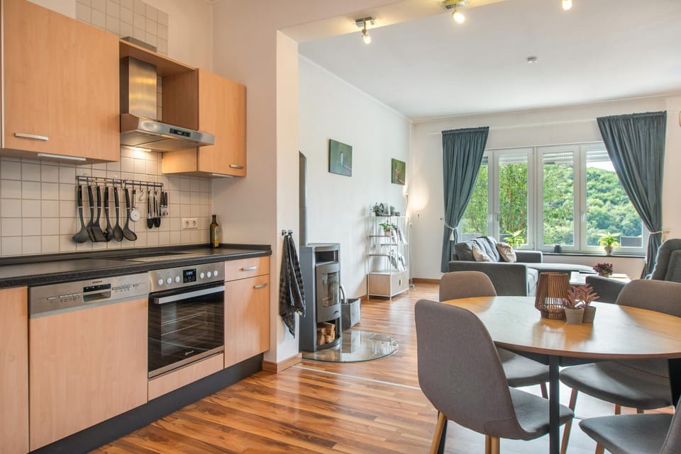 Property building, Kitchen or kitchenette, Living room
