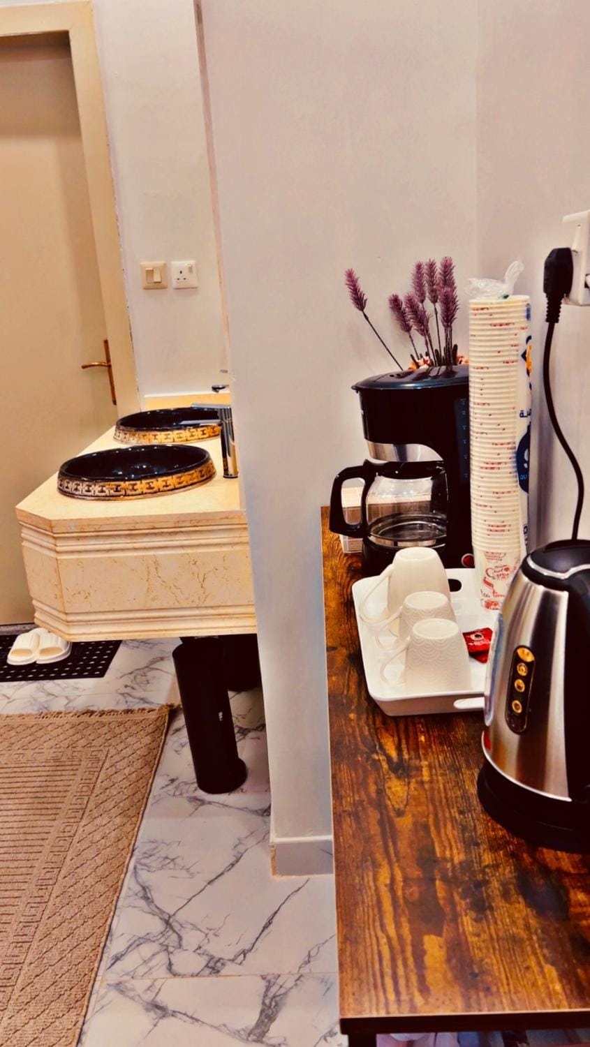 Coffee/tea facilities