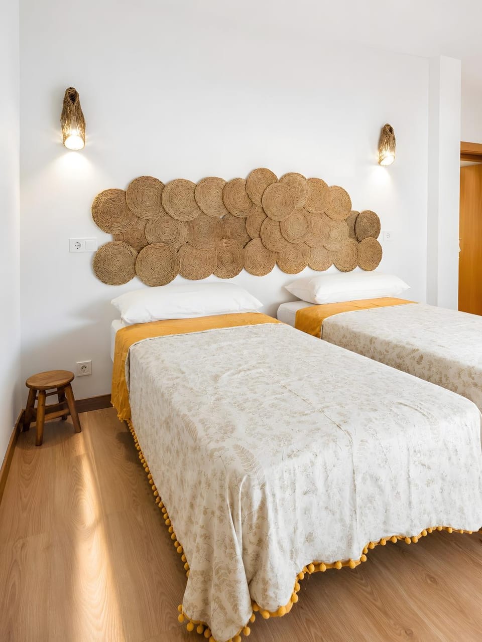Living room, Bedroom