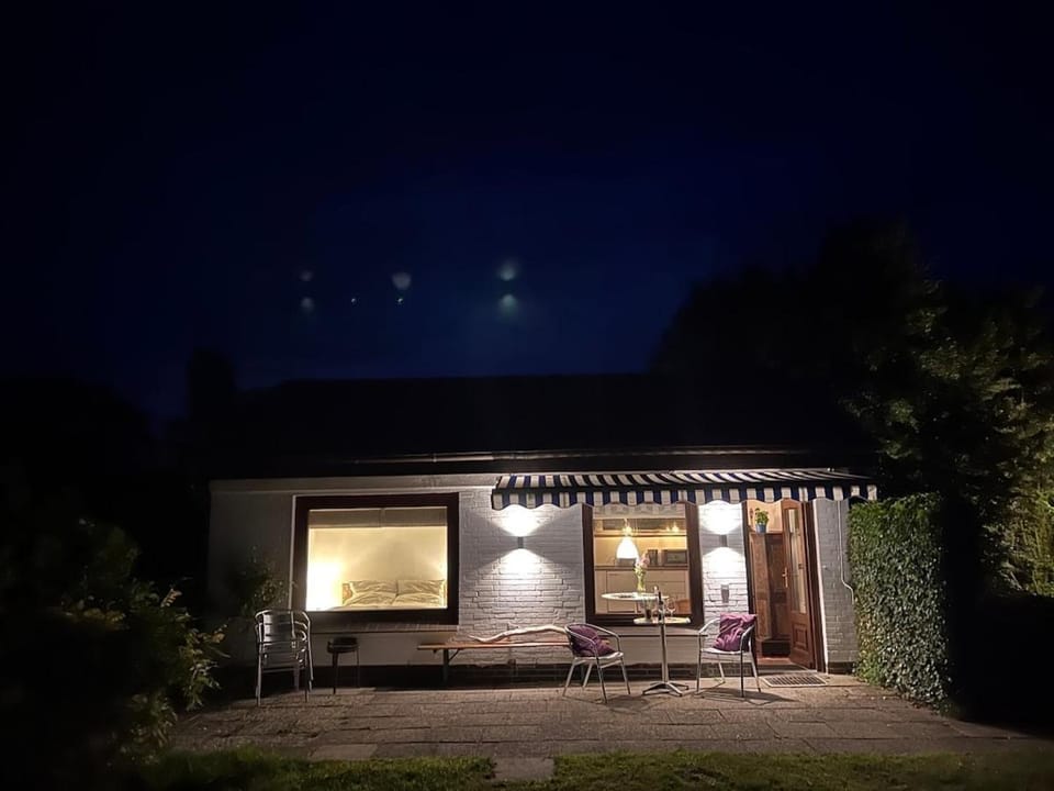 Property building, Night