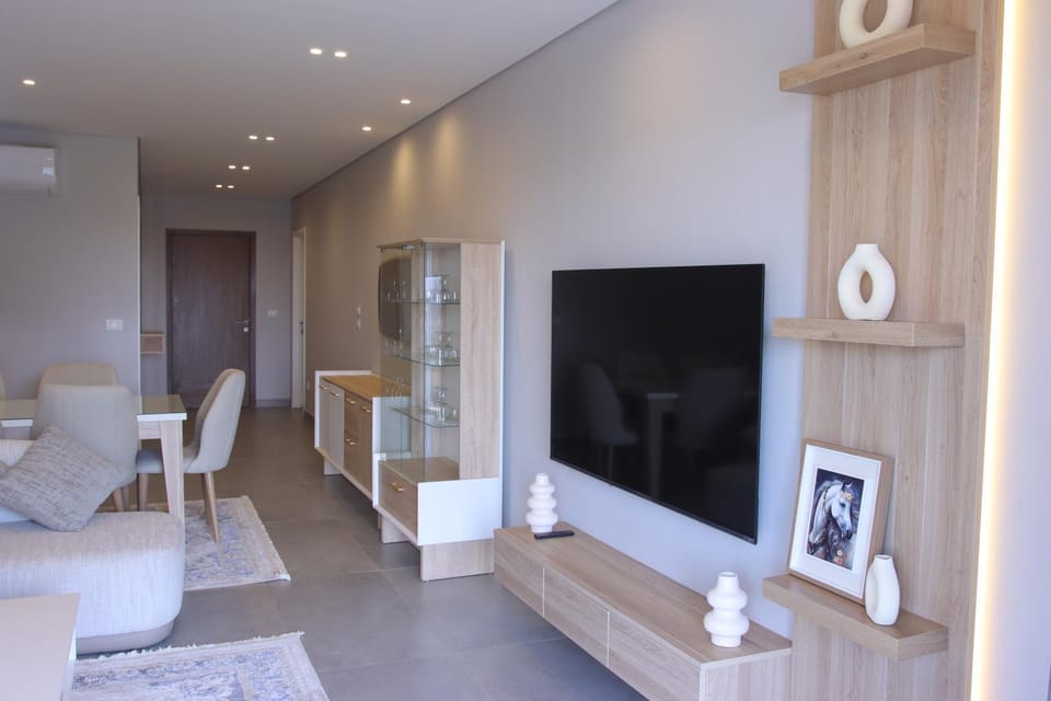 Communal lounge/ TV room, TV and multimedia, Living room