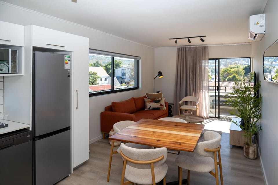 208 Seahorse - Premium 2 Bedroom Apartment with AC Apartment in Knysna