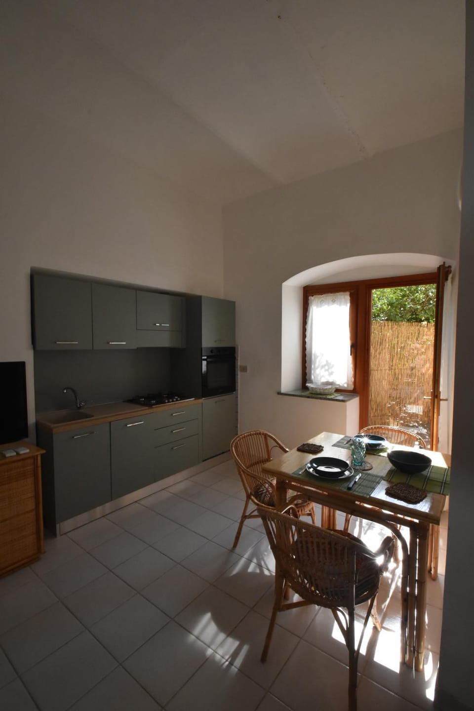 TV and multimedia, Kitchen or kitchenette, Dining area