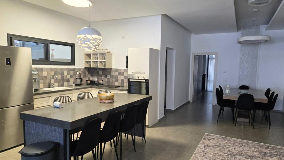 מתחם ורטו Bed and Breakfast in North District