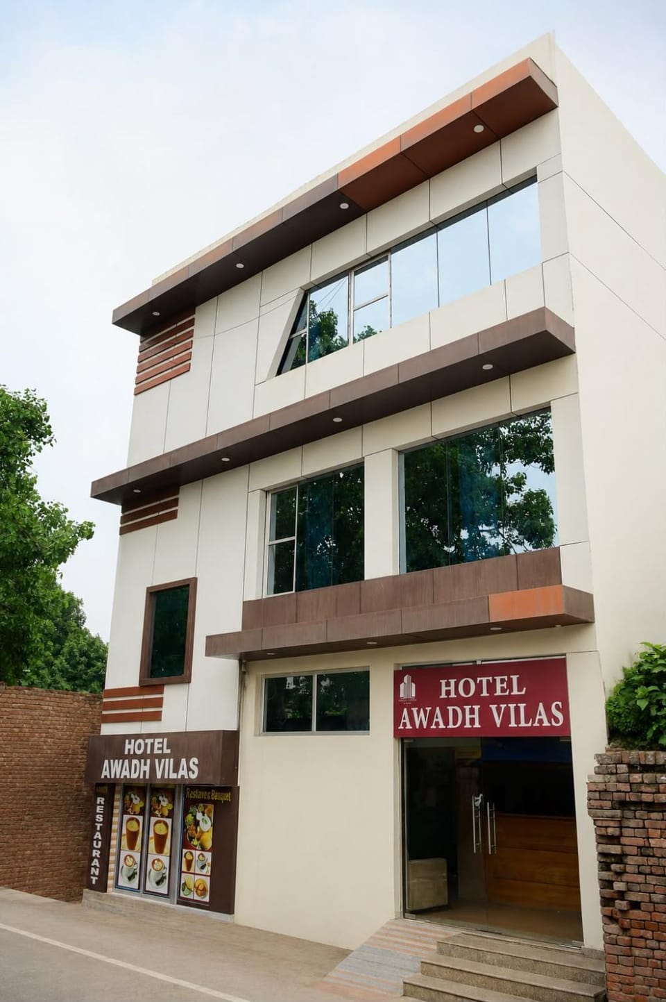 Hotel Awadh Villas Ayodhya, Near Ram Mandir Vacation rental in Uttar Pradesh