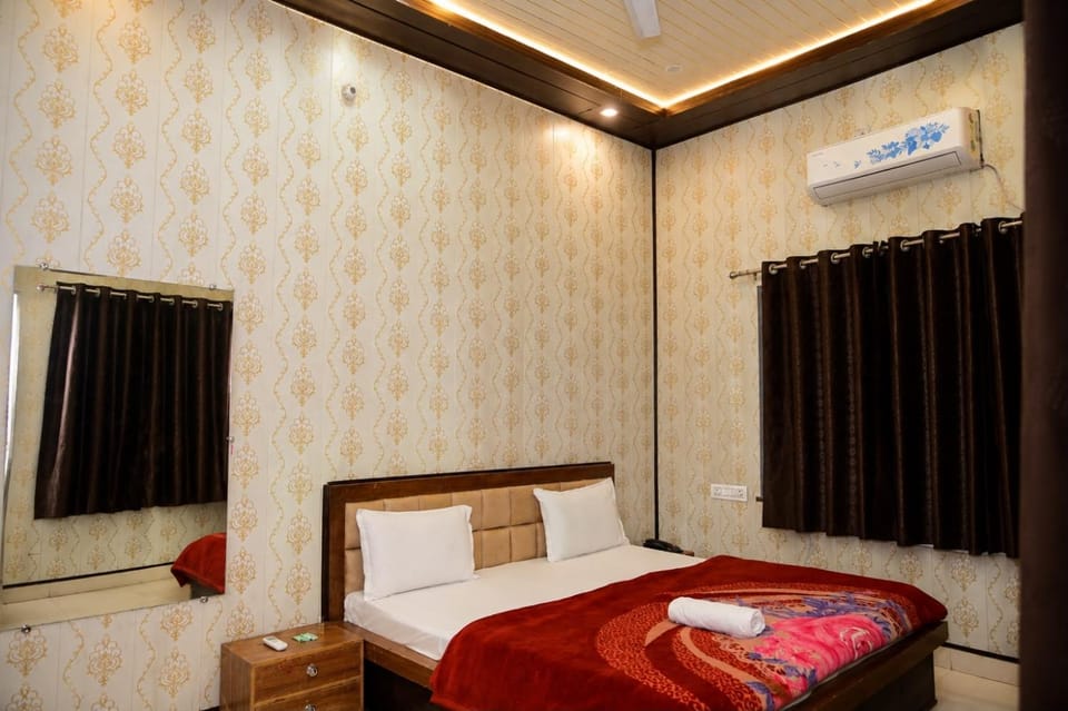 Hotel Awadh Villas Ayodhya, Near Ram Mandir Vacation rental in Uttar Pradesh