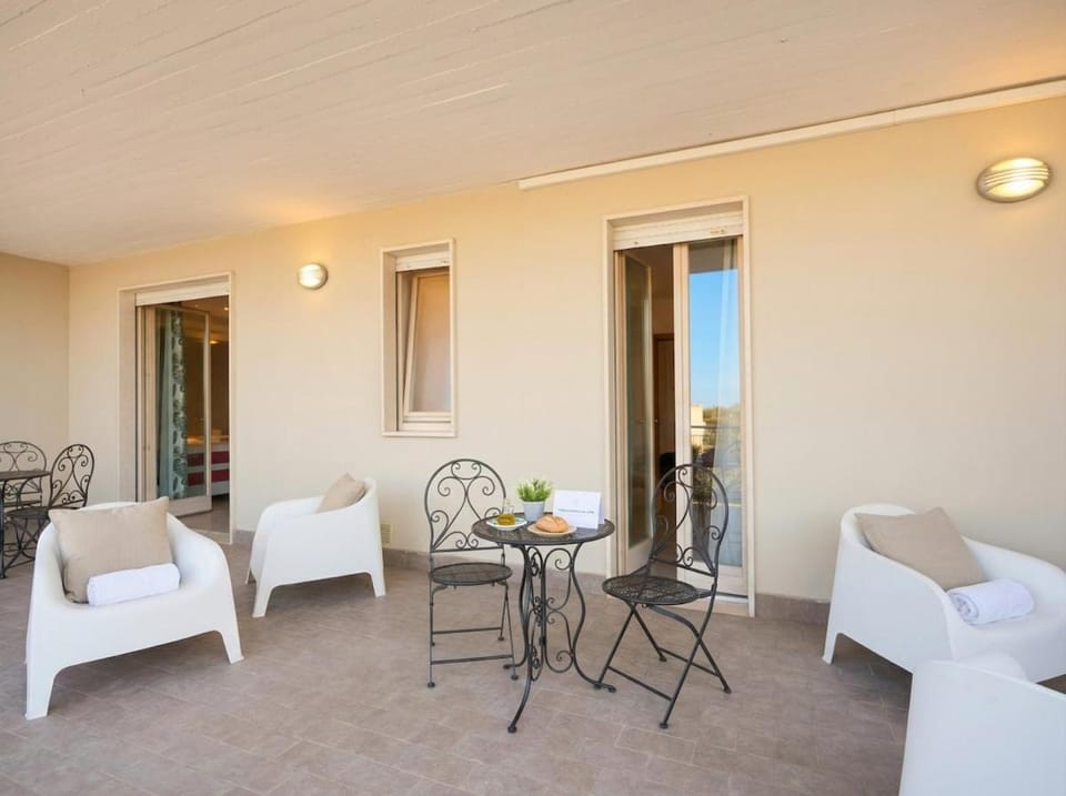 SkyGate Airport Suites Apartment in Bari