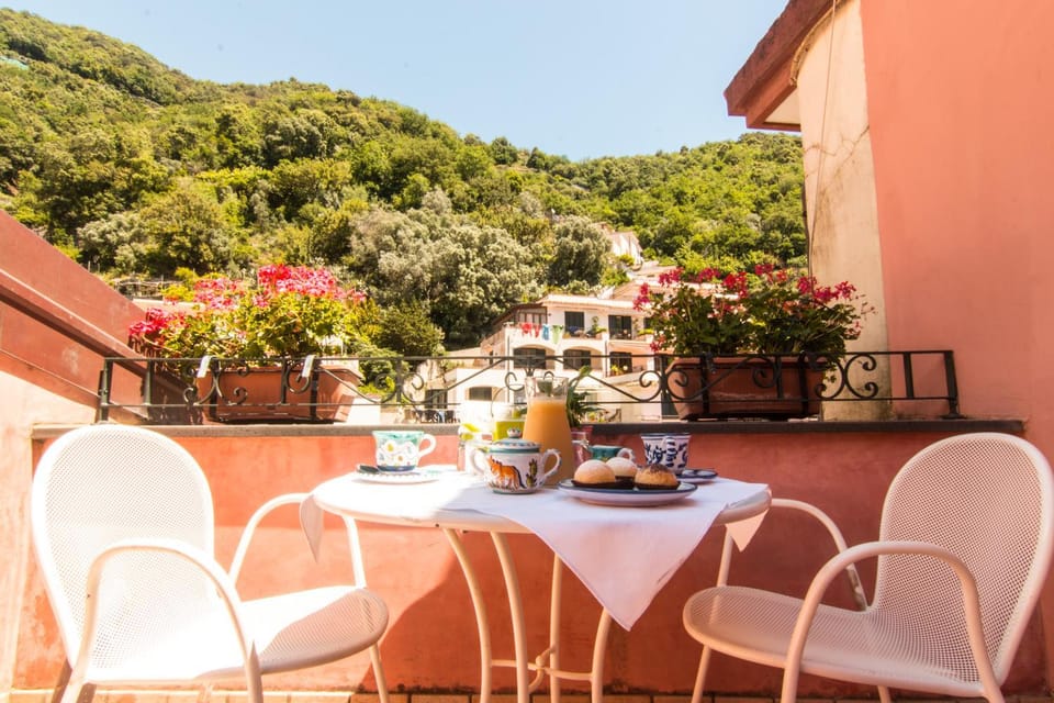 Activities, View (from property/room), Balcony/Terrace, City view, Mountain view, Street view, Breakfast, Buffet breakfast, Italian breakfast, Drinks