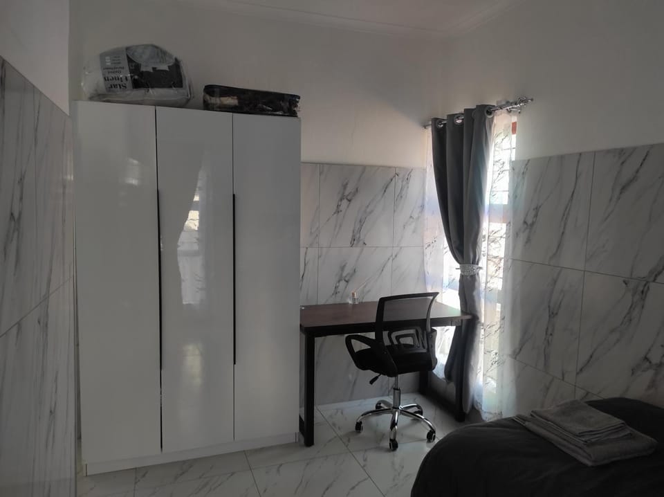 Professional and Cozy Bed and Breakfast in Sandton