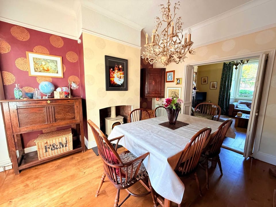 Charming Victorian house with Garden House in Bristol