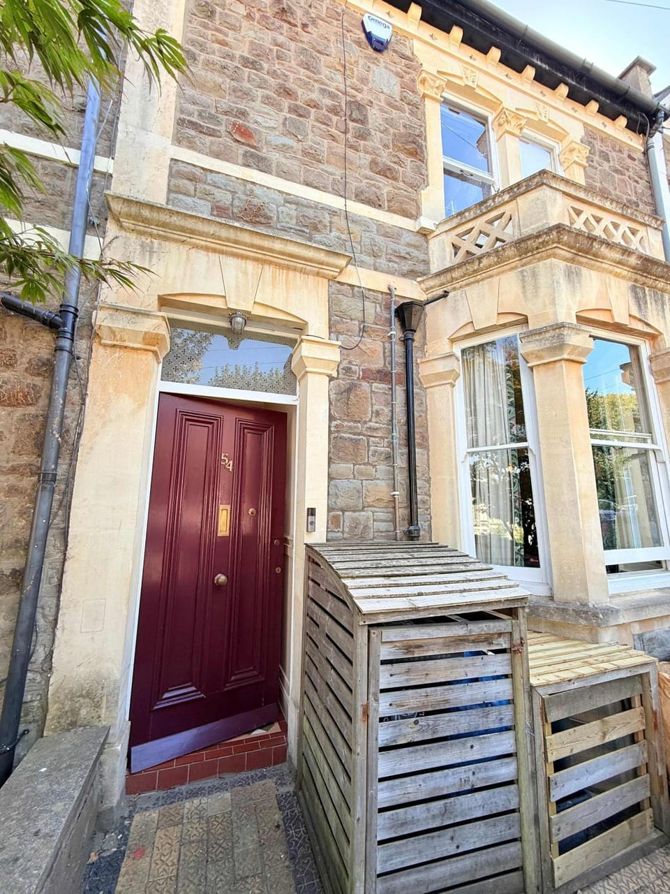 Charming Victorian house with Garden House in Bristol