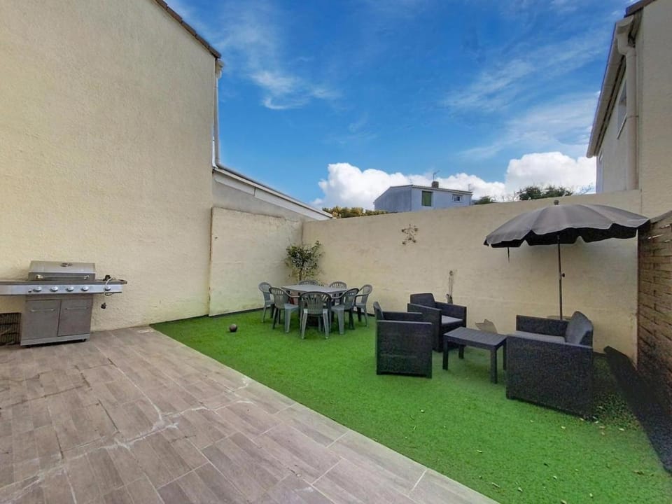 Day, Garden, Balcony/Terrace, Garden view