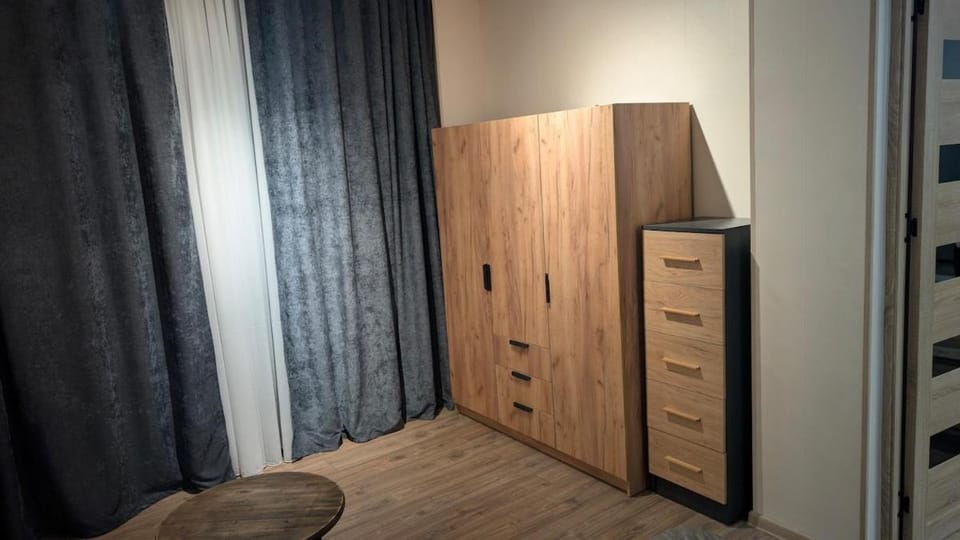 Bedroom, wardrobe