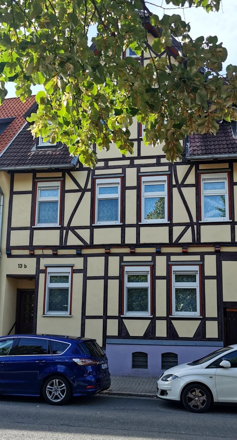 Property building, Day, Location, Parking