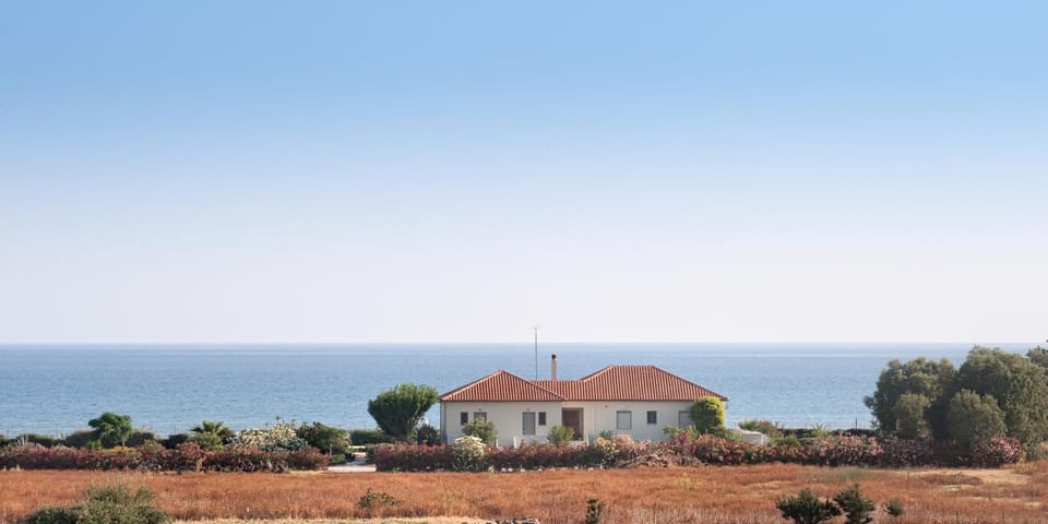 Facade/entrance, Off site, Bird's eye view, Beach, On site, Sea view