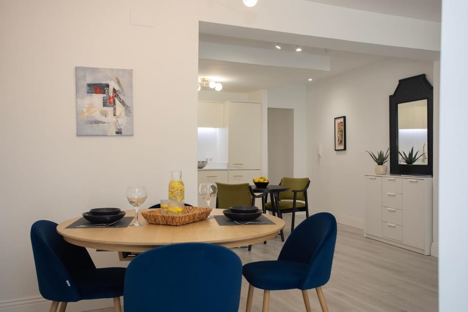 Kitchen or kitchenette, Living room, Dining area