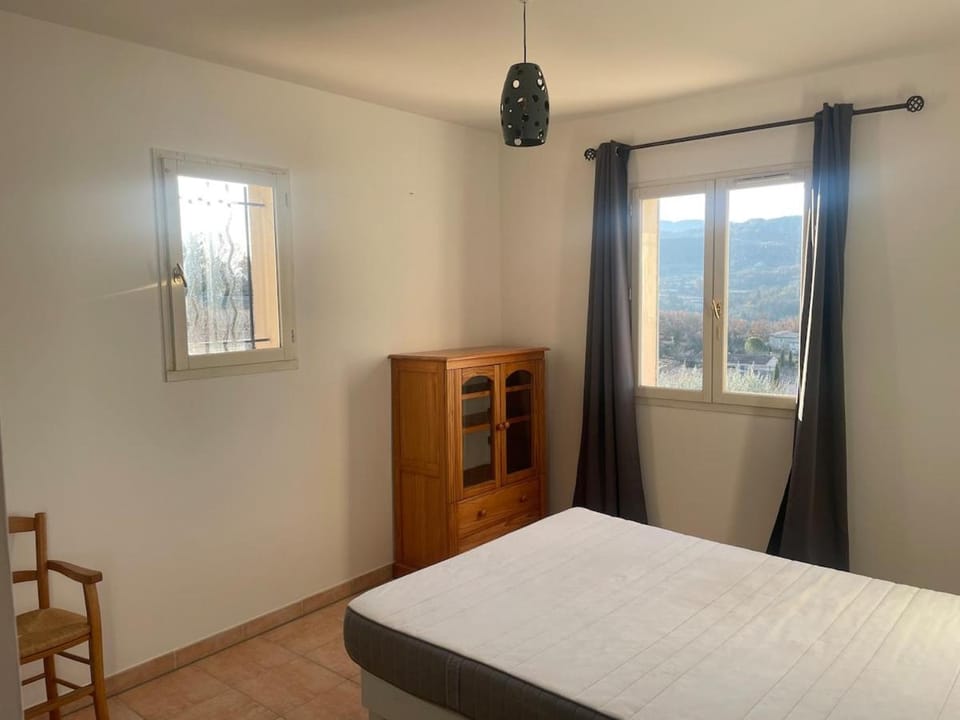 Apt Maison Olivier 3 bedrooms 6 people House in Apt