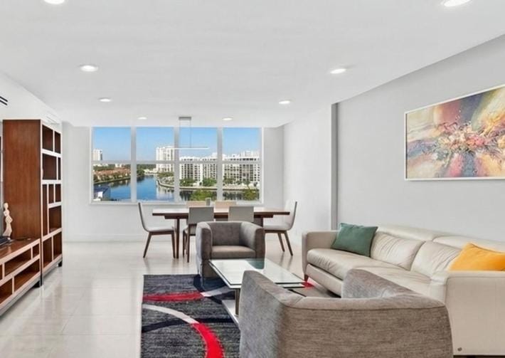 Oceanfront Two Bedroom Home with Wraparound Balcony Apartment in Hollywood Beach