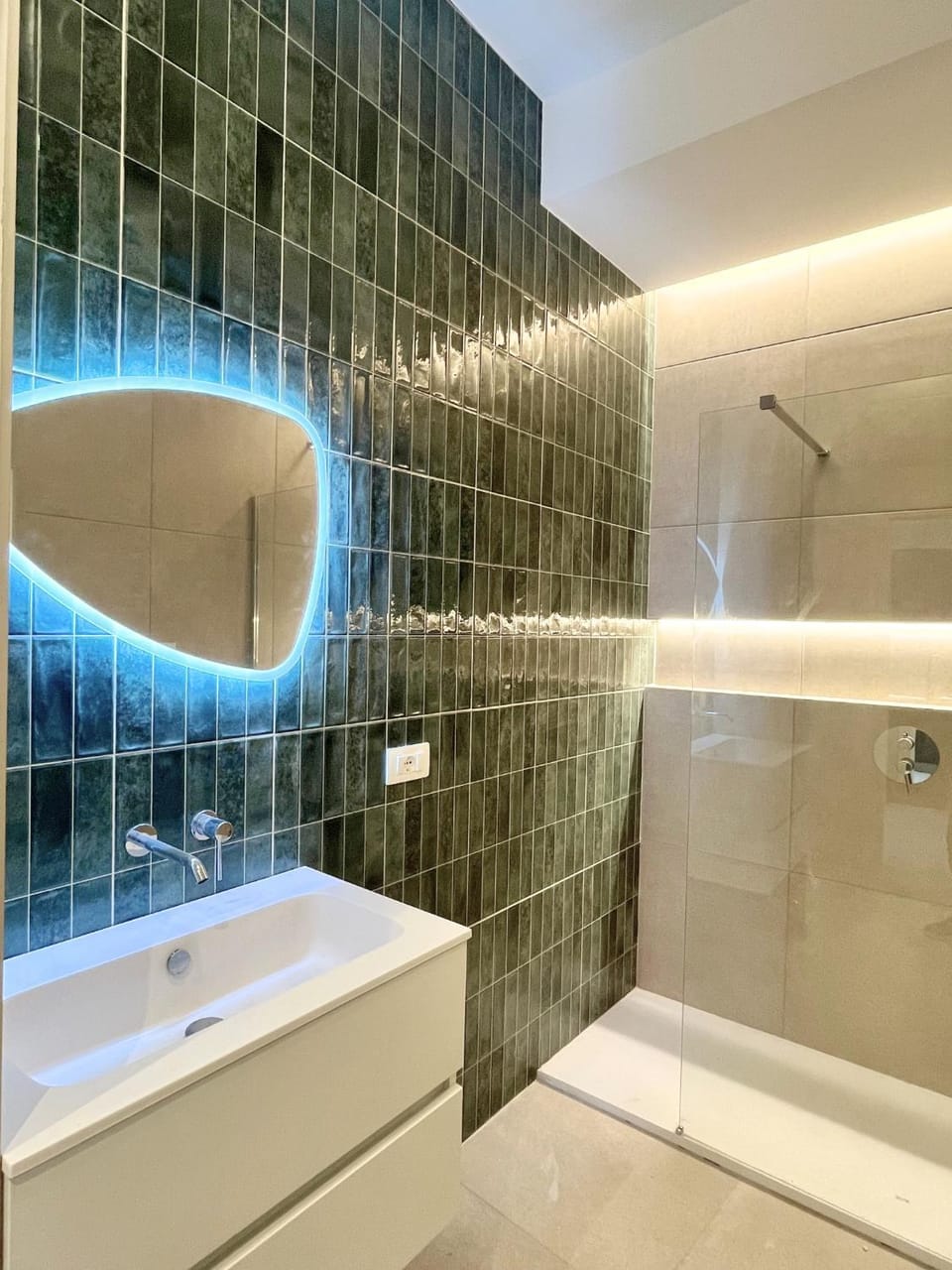 PALERMO CENTRALE 88 - City center, steps from the station, travel with ease Apartment in Palermo
