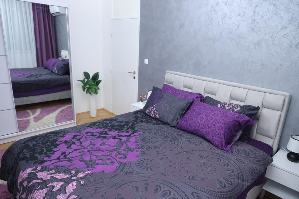 Bed, Bedroom, wardrobe