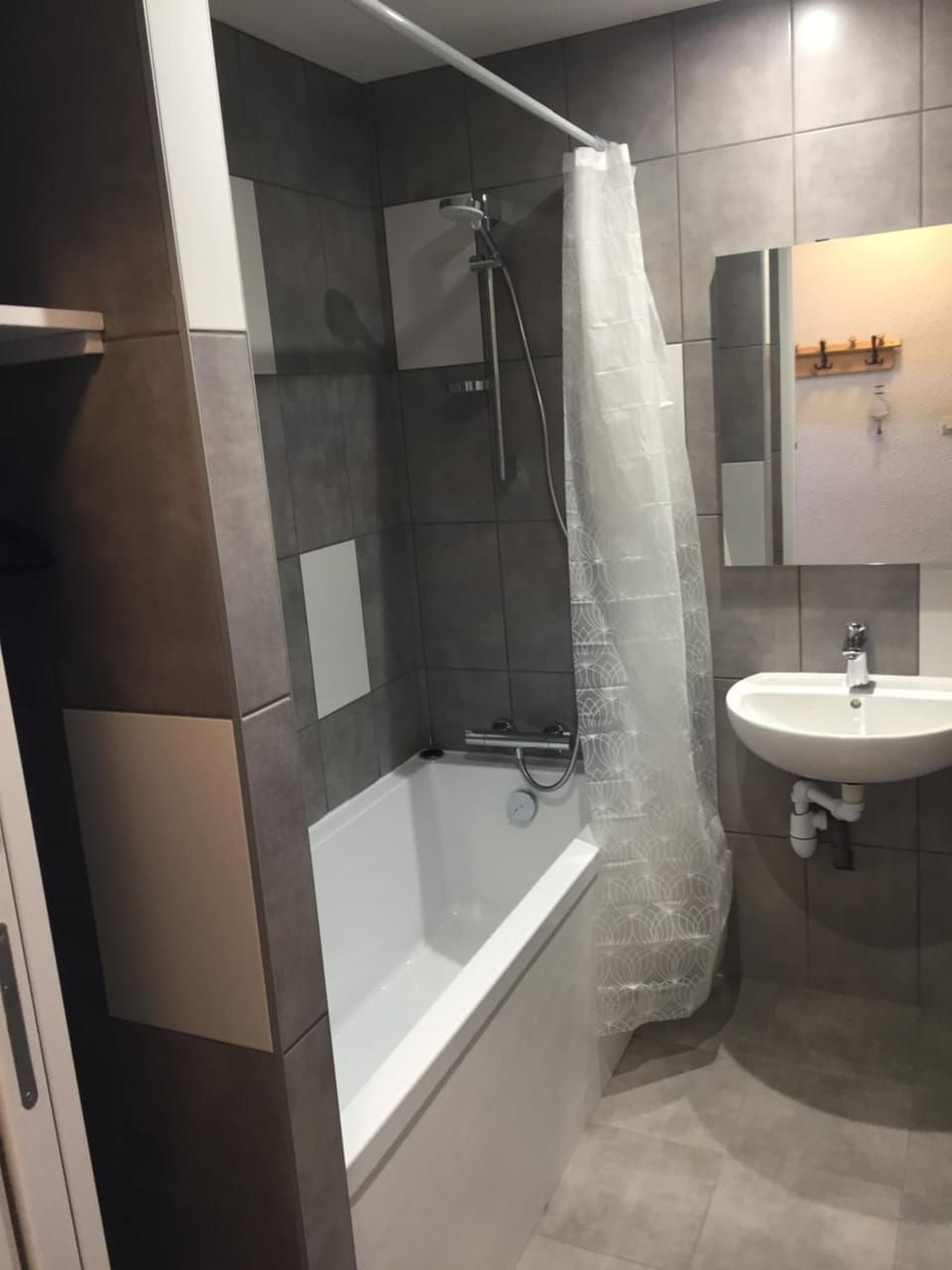 Bathroom, Bath