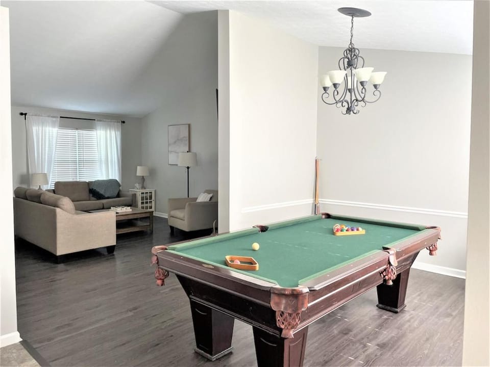 3BR Noblesville Home - Walk to Ruoff Apartment in Noblesville