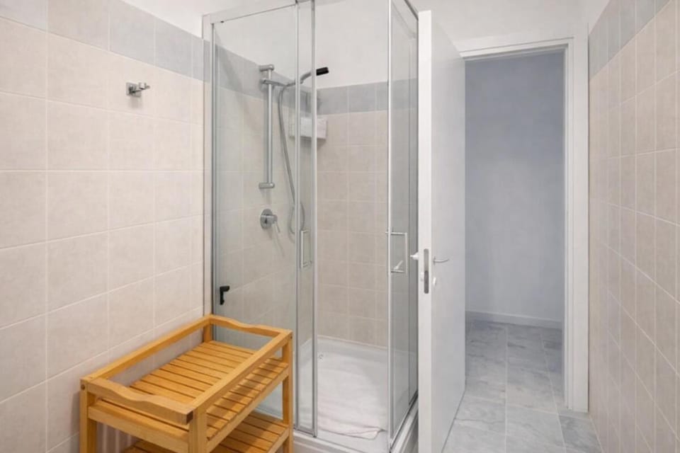 Cozy Rome Retreat, Metro C & Free Parking Apartment in Rome