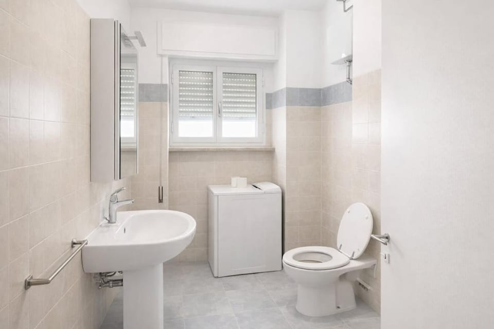 Cozy Rome Retreat, Metro C & Free Parking Apartment in Rome