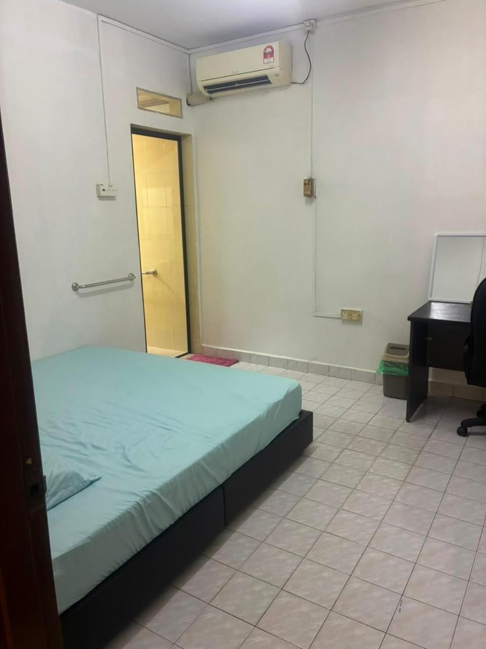33 Home Stay Room Vacation rental in Johor