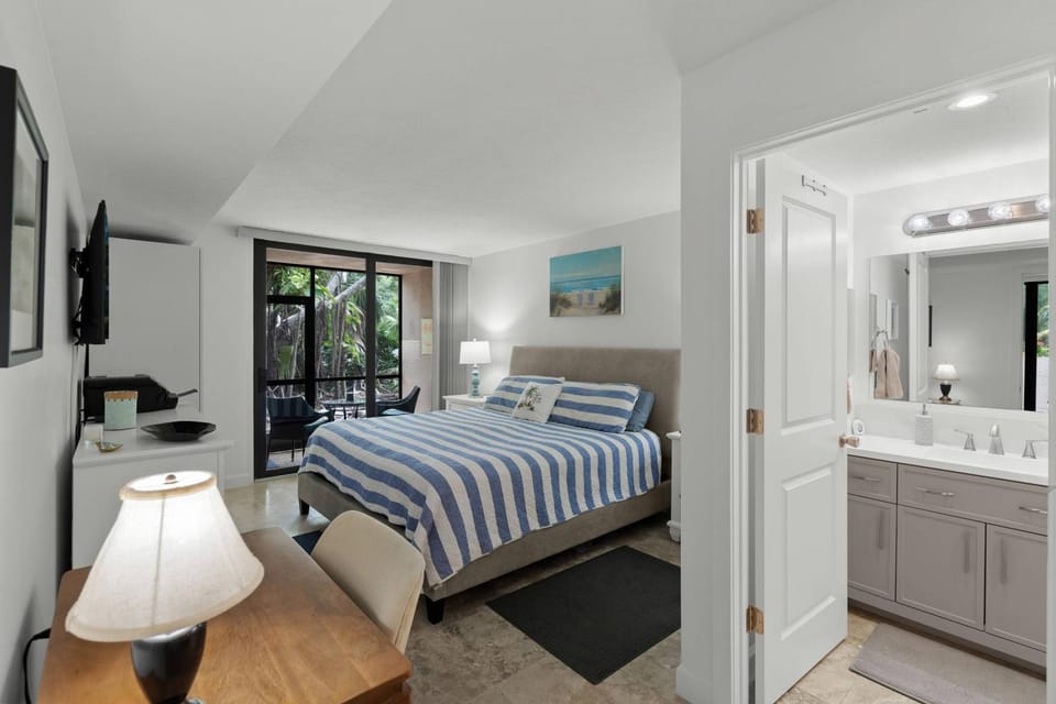 Sandy Cove Sanctuary House in Siesta Key