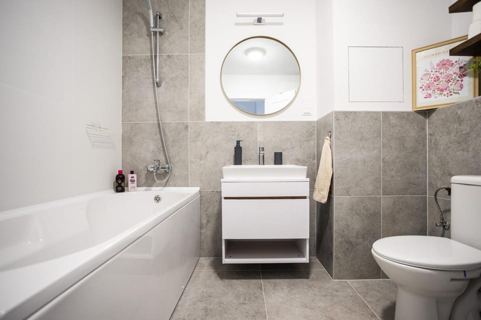 Toilet, Bathroom, Bath