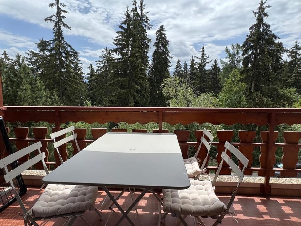 Un refuge calme et élégant dans les montagnes Apartment in Sierre