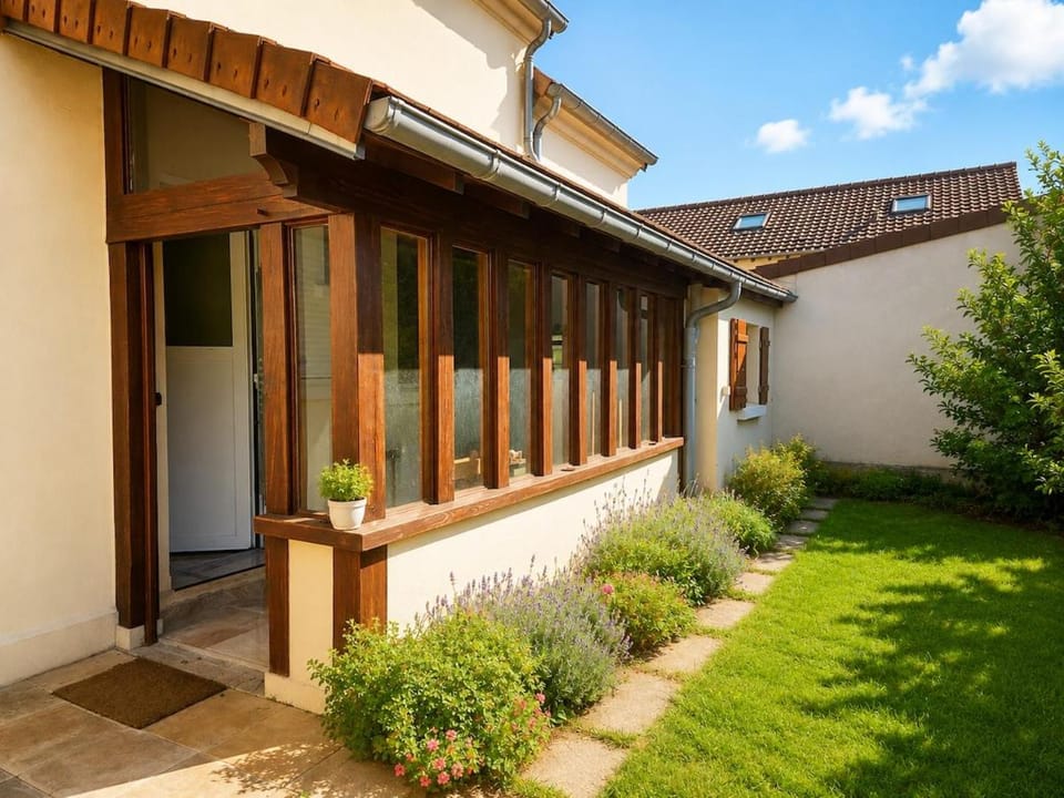 Grande maison 4 chambres avec Wifi Jardin et Paris Versailles en 35min House in Île-de-France