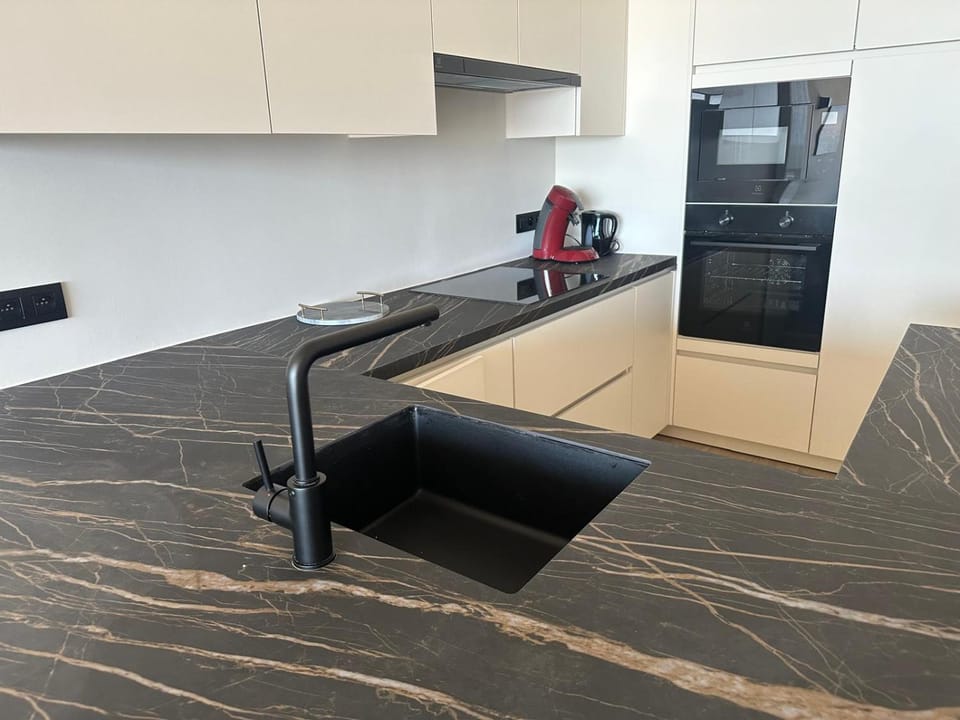 BEL AIR HOLIDAY - Brand new 2-bedroom appartement with seaview! T164 Apartment in Ostend