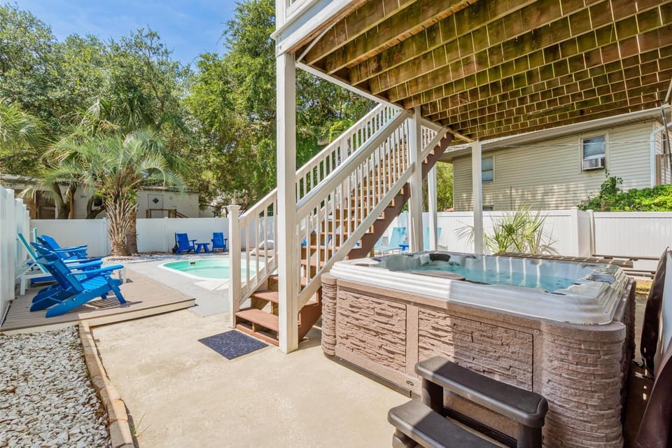 Devine Sunset-Private Pool-Pets House in Garden City