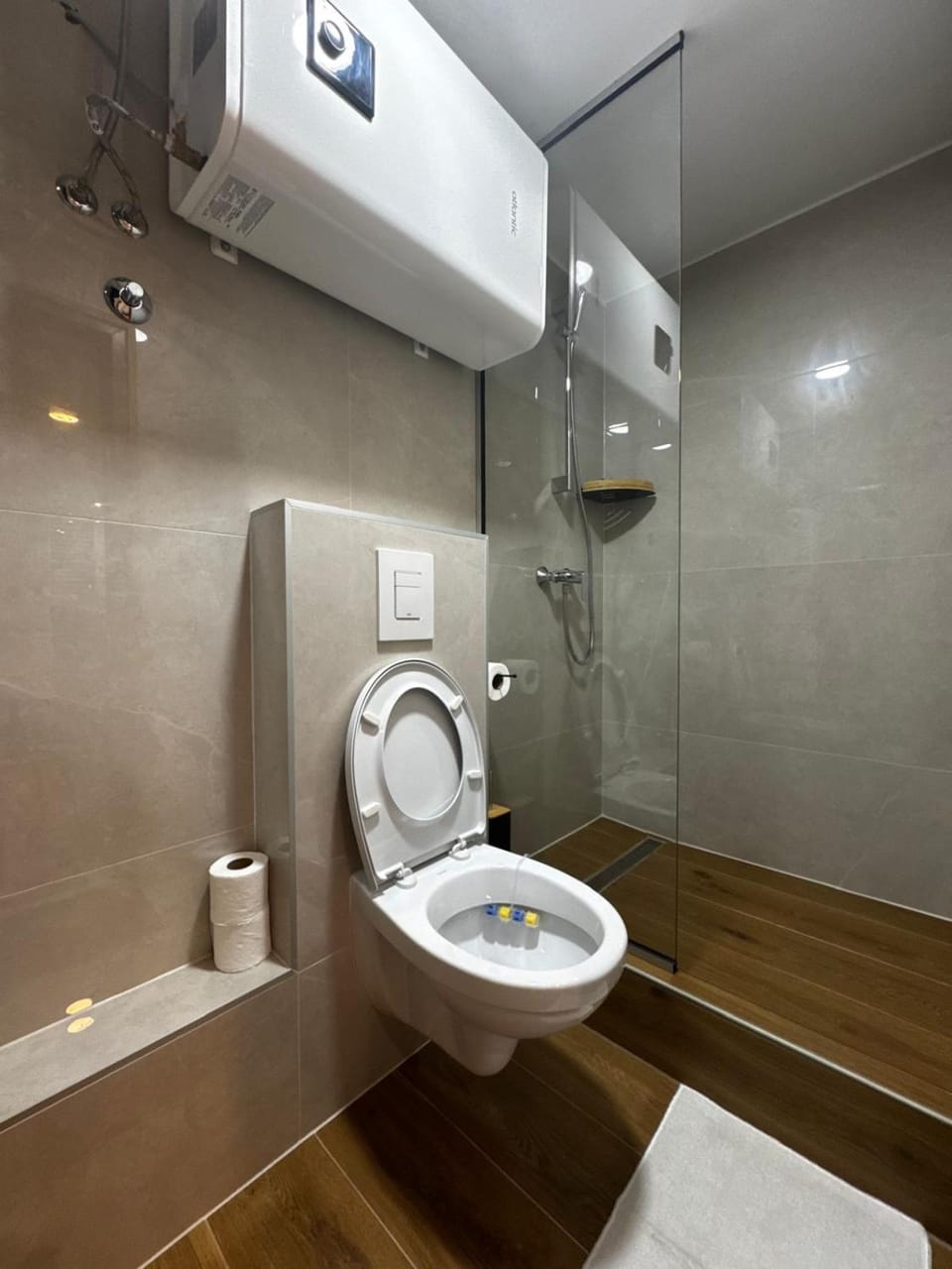 Shower, Toilet, Bathroom