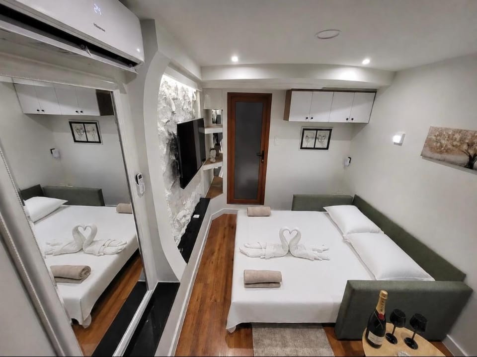 TV and multimedia, Bedroom
