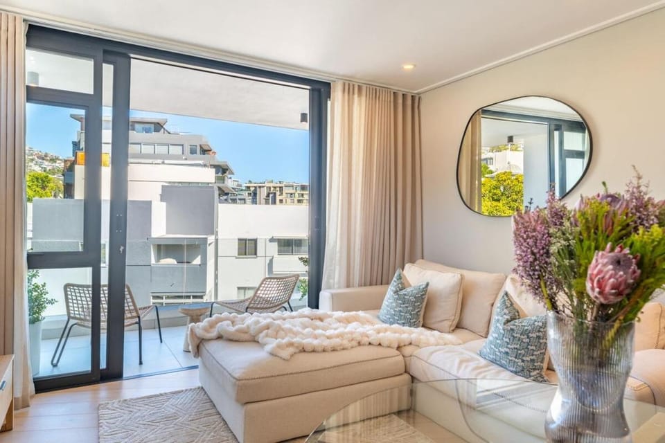 The Kingston Apartment in Sea Point