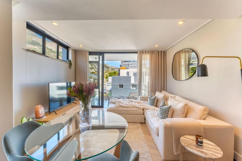 The Kingston Apartment in Sea Point